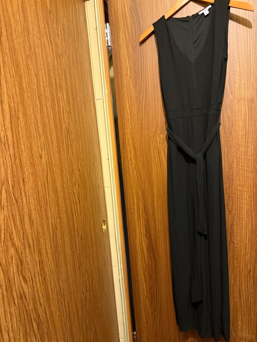 Bar III Black Sleeveless V-Neck Wide-Leg Jumpsuit with Waist Tie